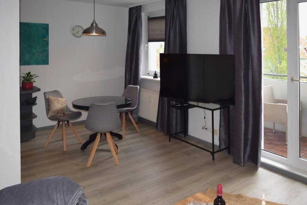 Md-5 Stadtfeld Beimsstrasse 81 - Appartement Domblick - Parkplatz - Balkon - 2Einzelbetten - Schlafsofa Magdeburg Dış mekan fotoğraf