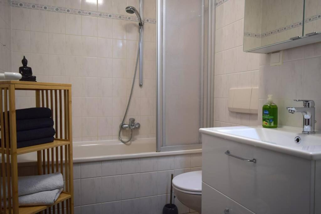 Md-5 Stadtfeld Beimsstrasse 81 - Appartement Domblick - Parkplatz - Balkon - 2Einzelbetten - Schlafsofa Magdeburg Dış mekan fotoğraf