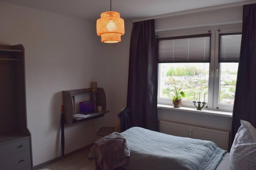 Md-5 Stadtfeld Beimsstrasse 81 - Appartement Domblick - Parkplatz - Balkon - 2Einzelbetten - Schlafsofa Magdeburg Dış mekan fotoğraf